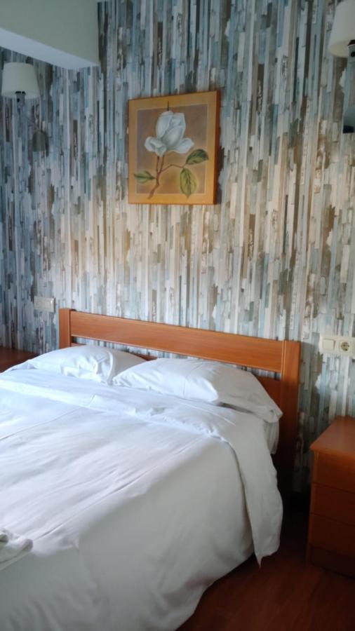 Hotel Camino Do Mar Urdilde Bagian luar foto